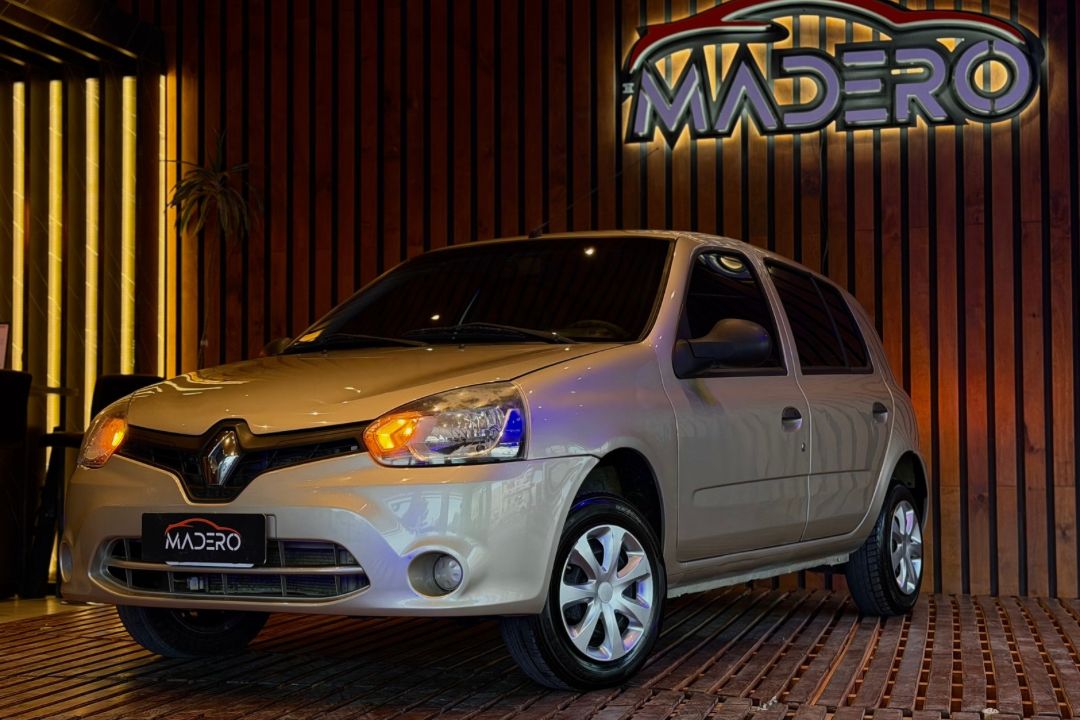 Renault Clio 2014 — foto 1 de 5