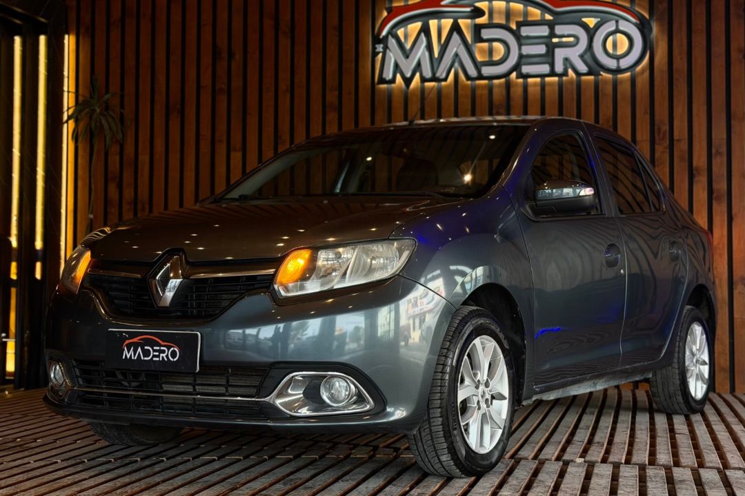 Renault Logan 2017 — foto 1 de 5