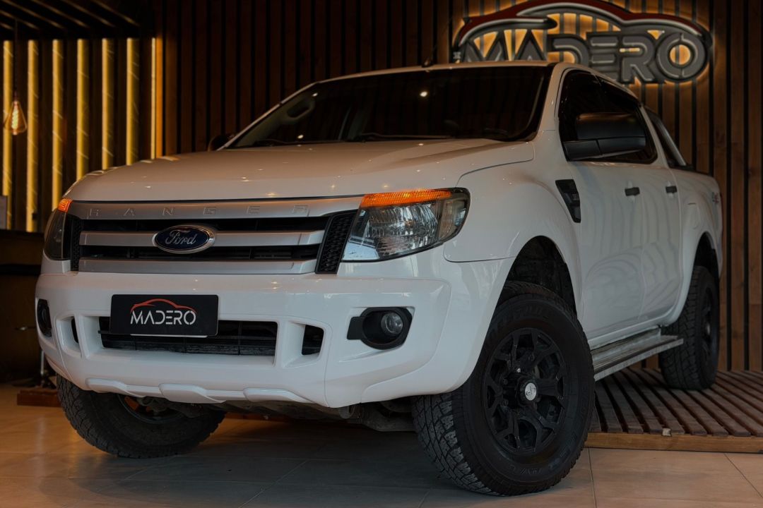Ford Ranger 2013 — foto 1 de 4