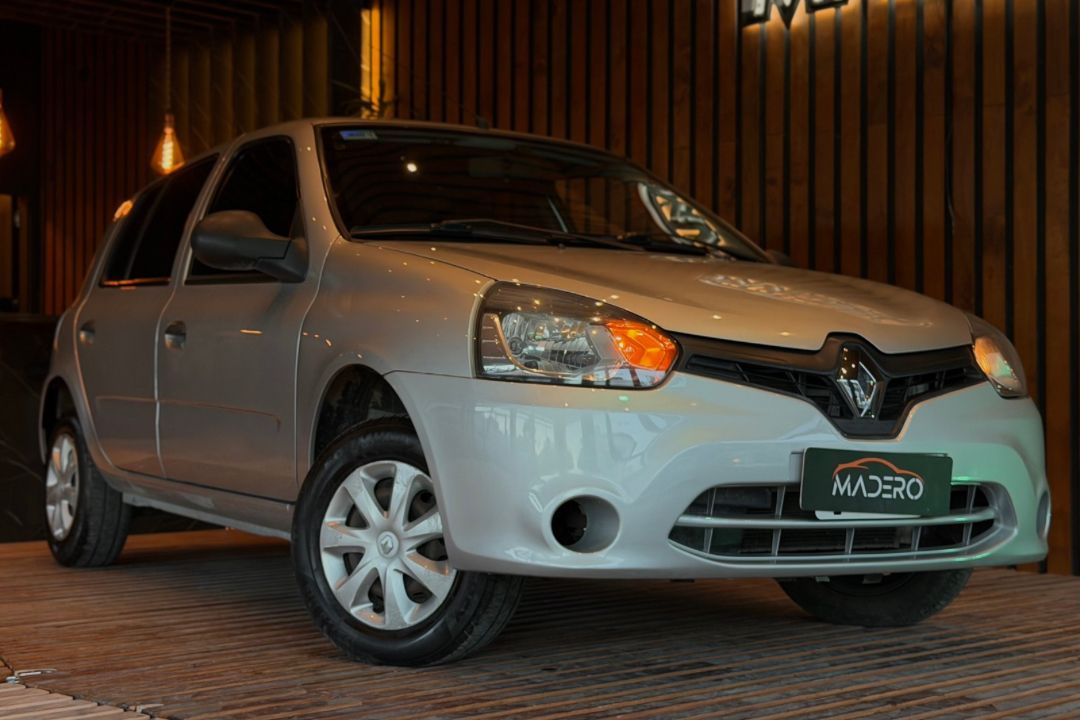 Renault Clio 2014 — foto 1 de 5