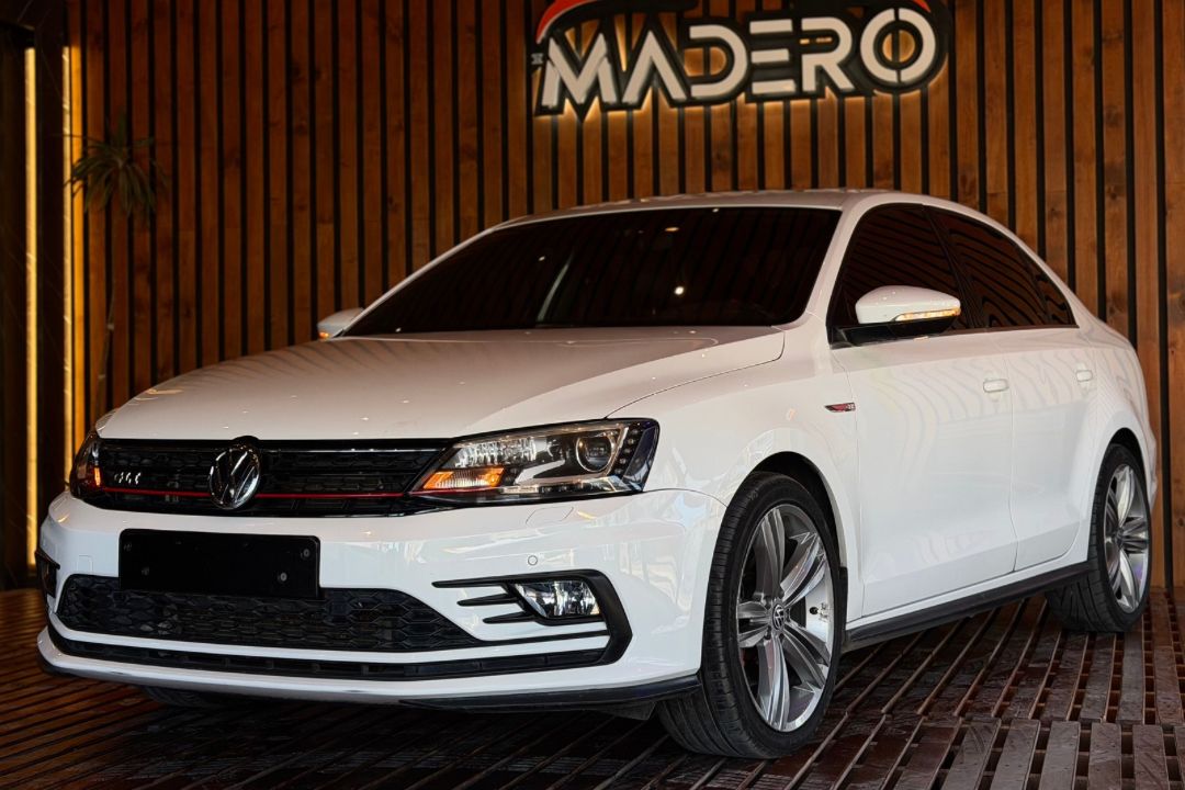 Volkswagen Vento 2018 — foto 1 de 5