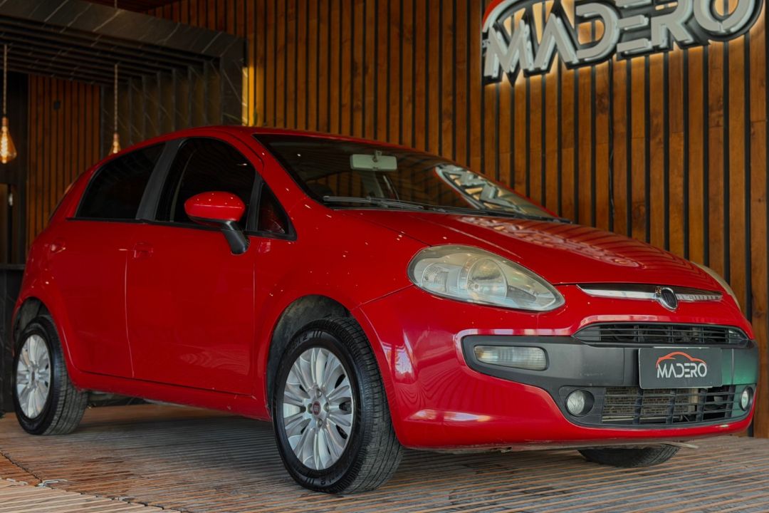 Fiat Punto 2016 — foto 1 de 5